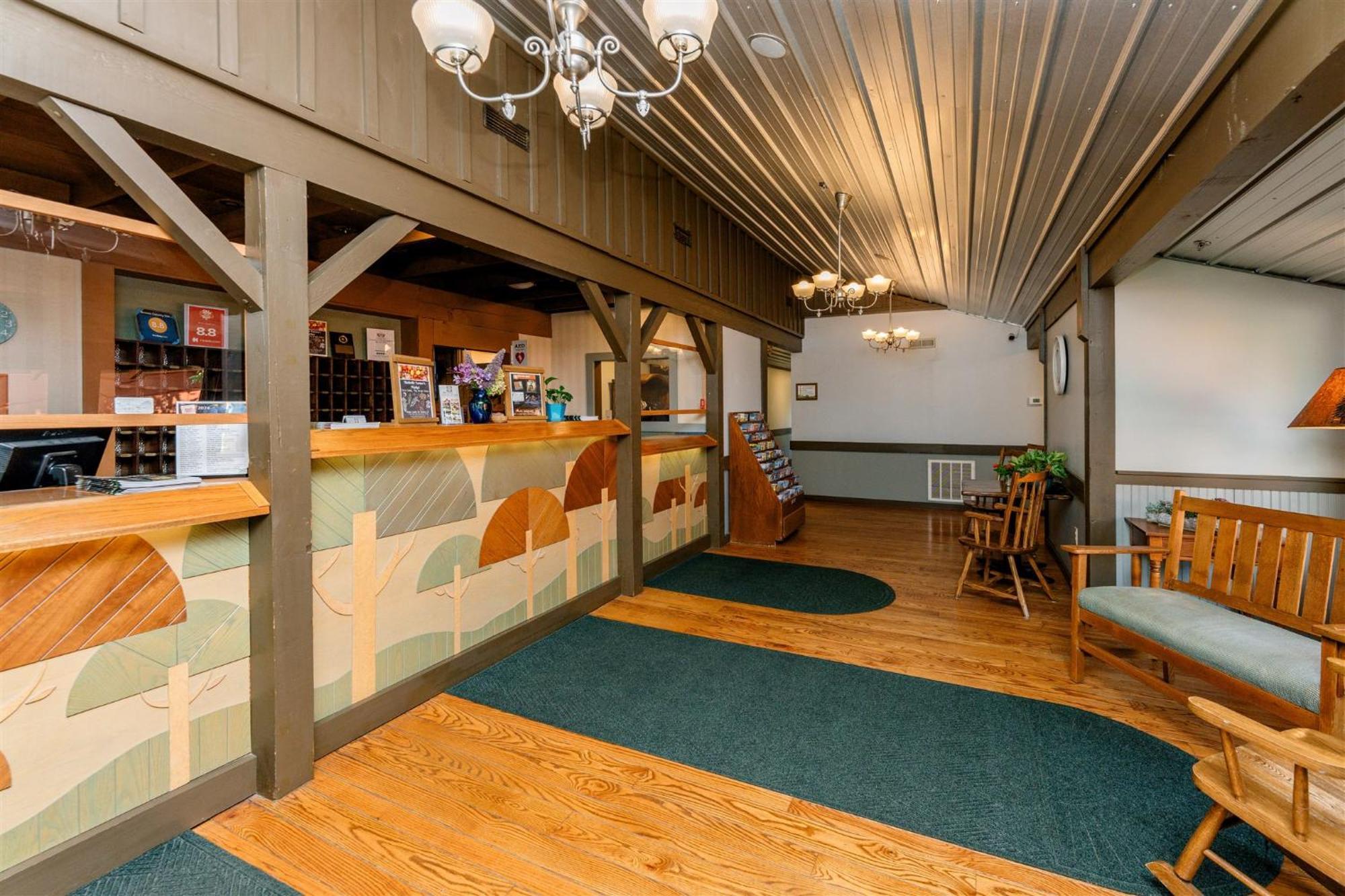 Brown County Inn Nashville Eksteriør bilde