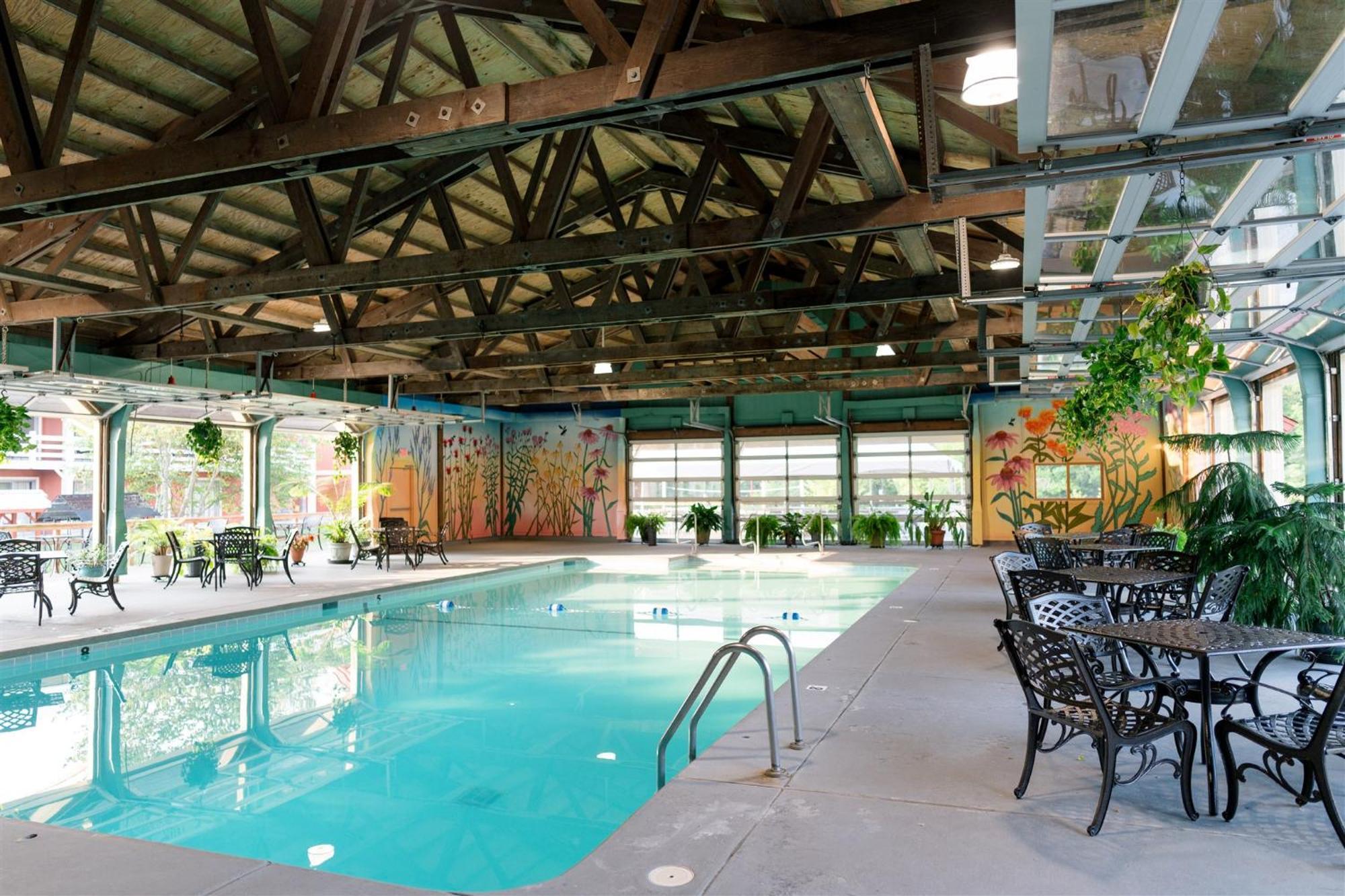 Brown County Inn Nashville Eksteriør bilde
