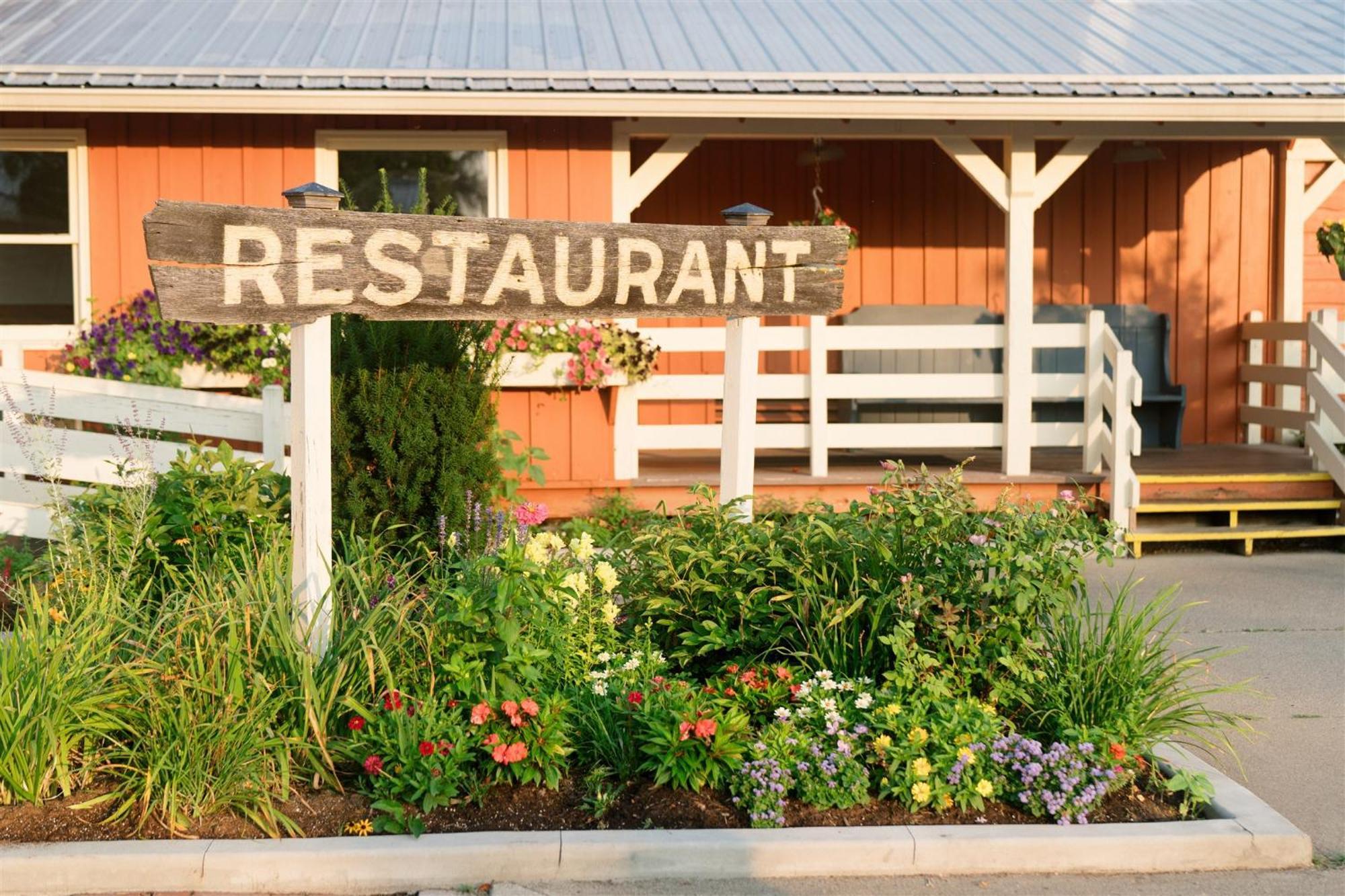 Brown County Inn Nashville Eksteriør bilde